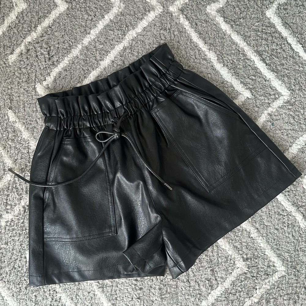 Faux Leather Shorts 100% Polyester